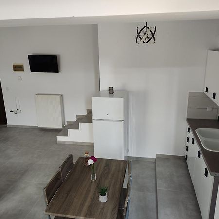 Milias Apartment'S Ієрісос Екстер'єр фото